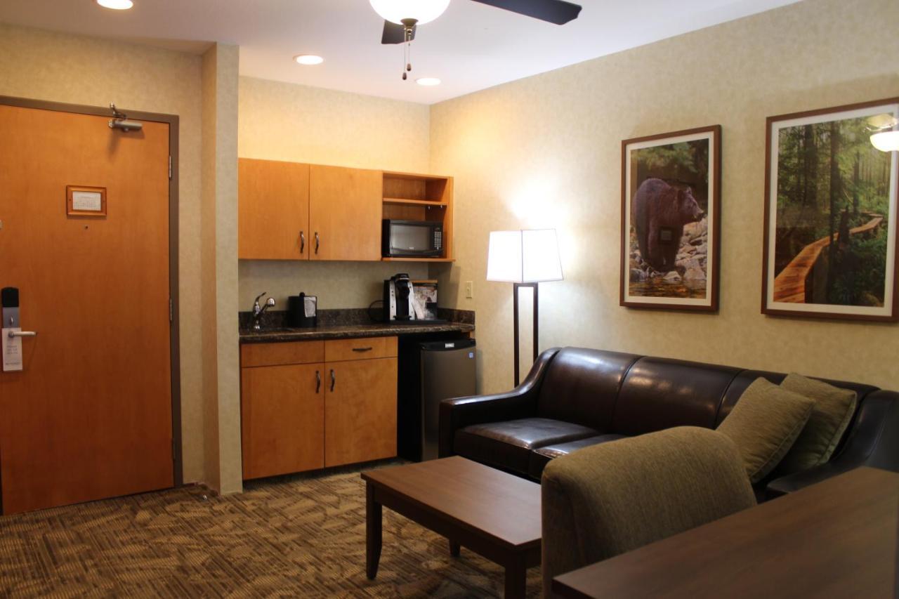 Best Western Plus Valemount Inn & Suites Экстерьер фото