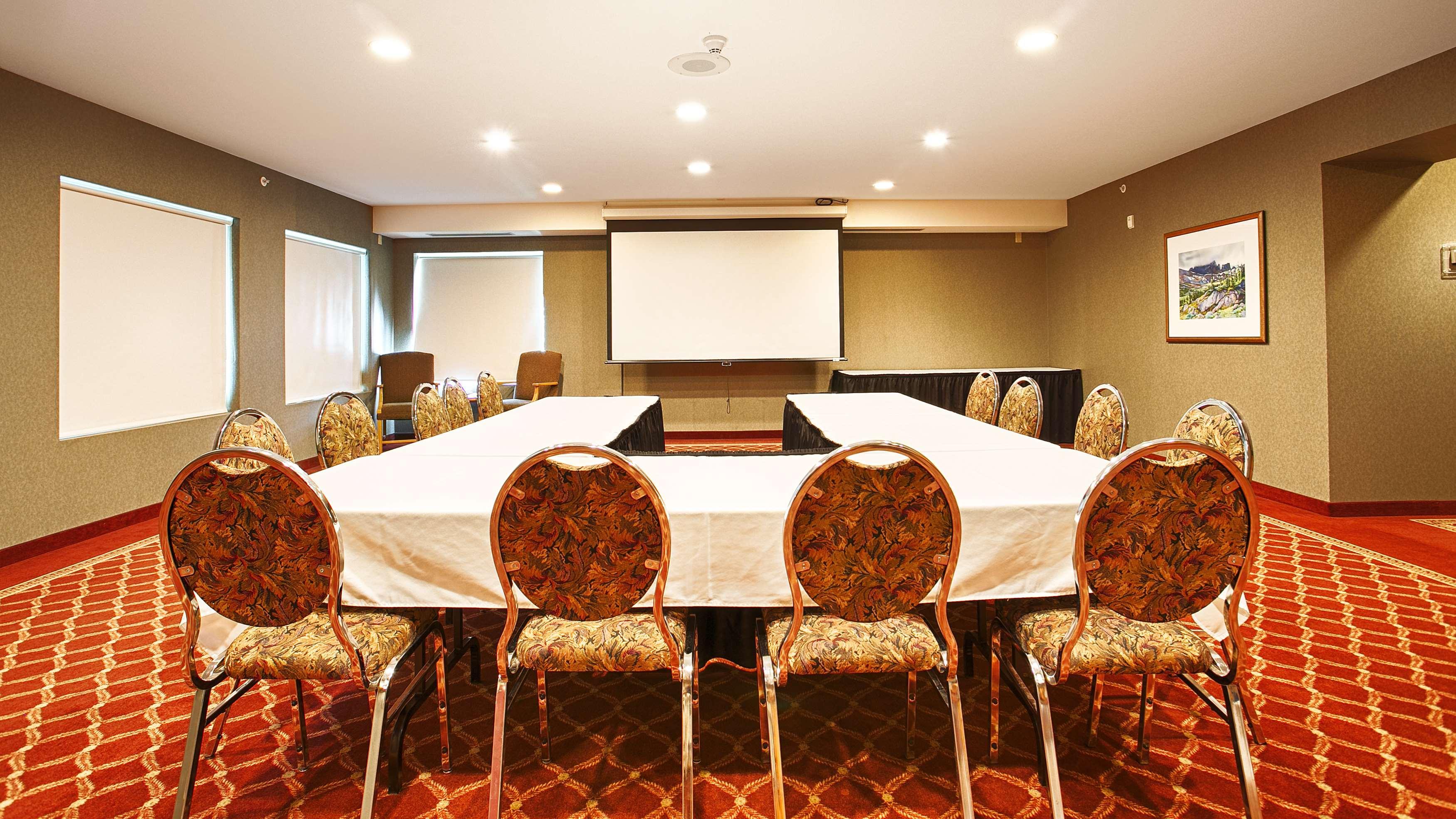 Best Western Plus Valemount Inn & Suites Экстерьер фото